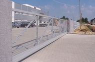 EXTRA LARGE CANTILEVER GATE (25-30 m long) with Thermally Sprayed Aluminium surface for the best corrosion protection; mail: redele@gmail.com 